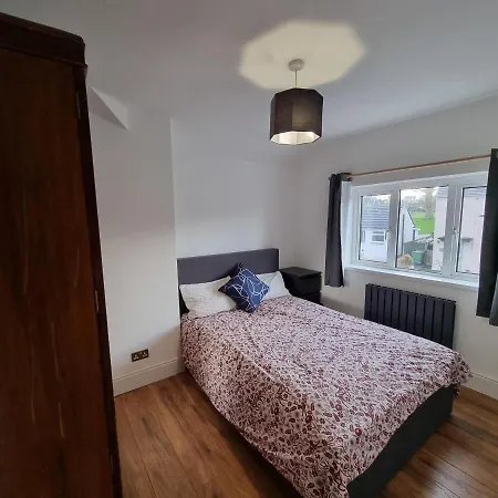 Semesterbostad Impeccable 2-Bed House In Ulverston With Garden